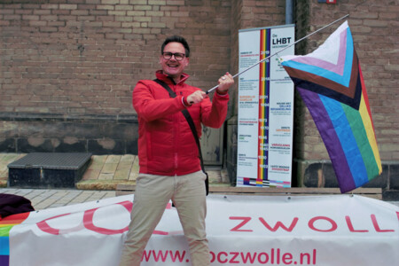 230415 Regenboogvlag actie Zwolle023.jpg